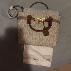 Michael kors purse